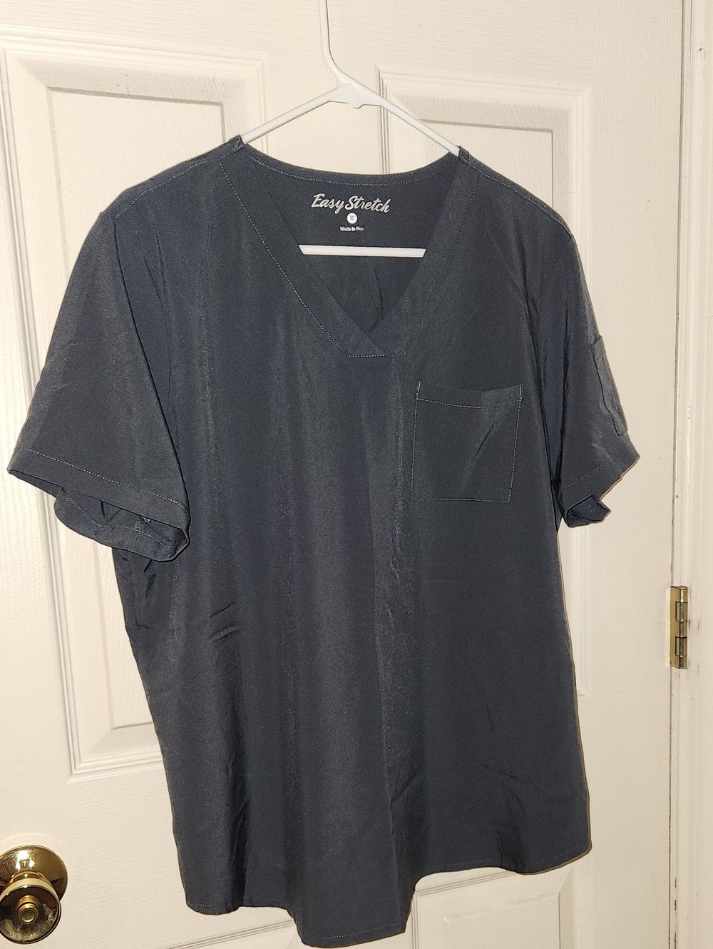 V-Neck Short Sleeve Scrub Shirt — Black